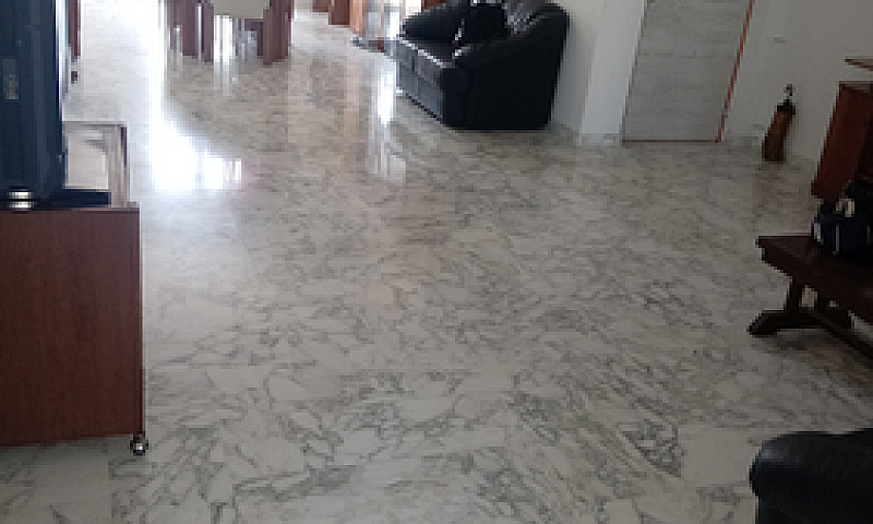 Casa Centro Commerci...