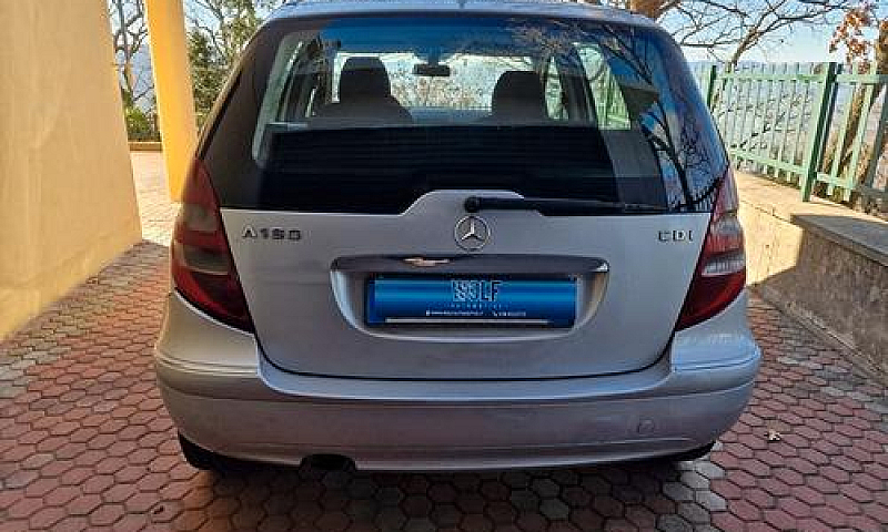 Mercedes-Benz A 180 ...