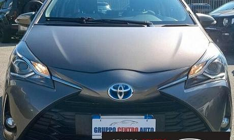 Toyota Yaris 1.5 Hyb...