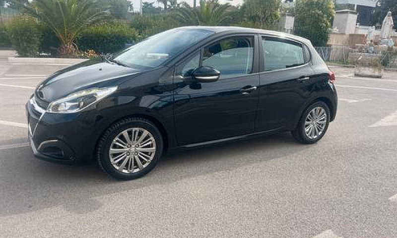 Peugeot 208 1.5 Hdi ...