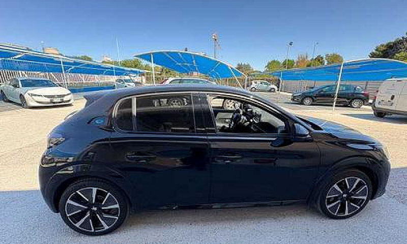 Peugeot 208 Motore E...