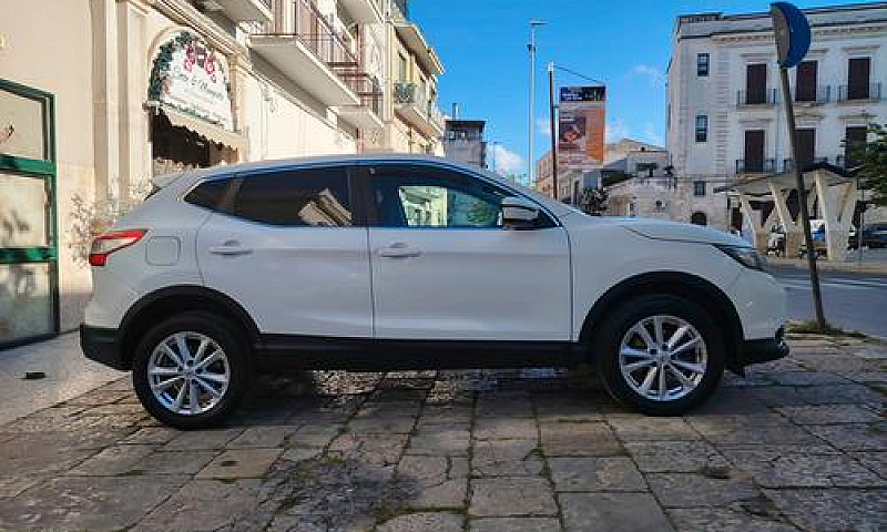 Nissan Qashqai 1.5 D...