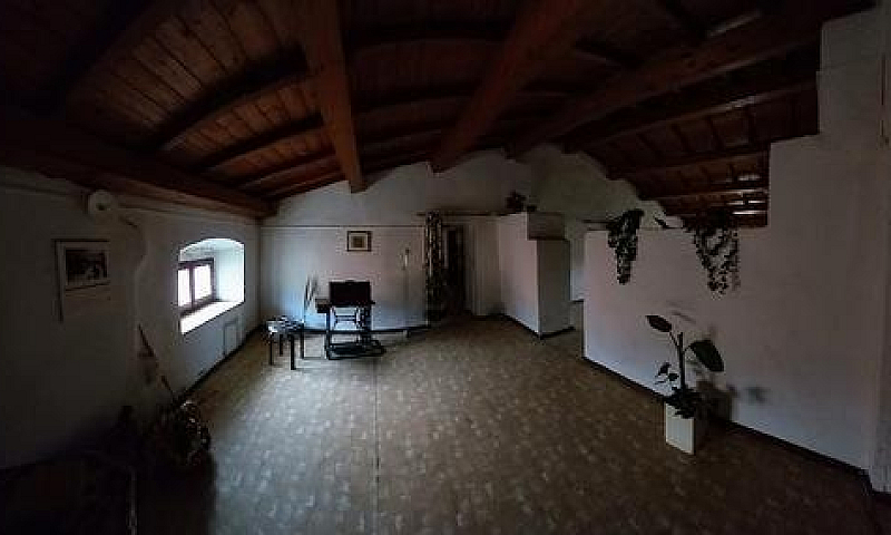 Palazzo Centro Ghila...