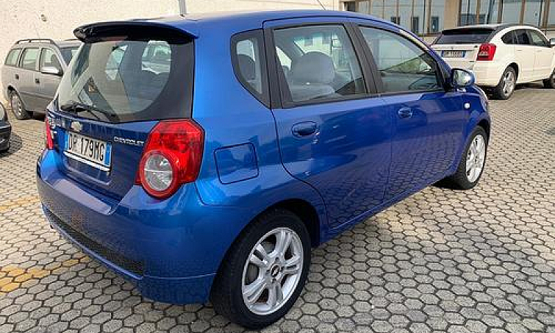 Chevrolet Aveo 1.2 5...