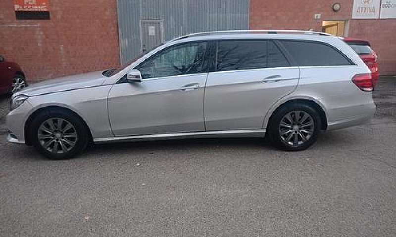 Mercedes-Benz E 220 ...