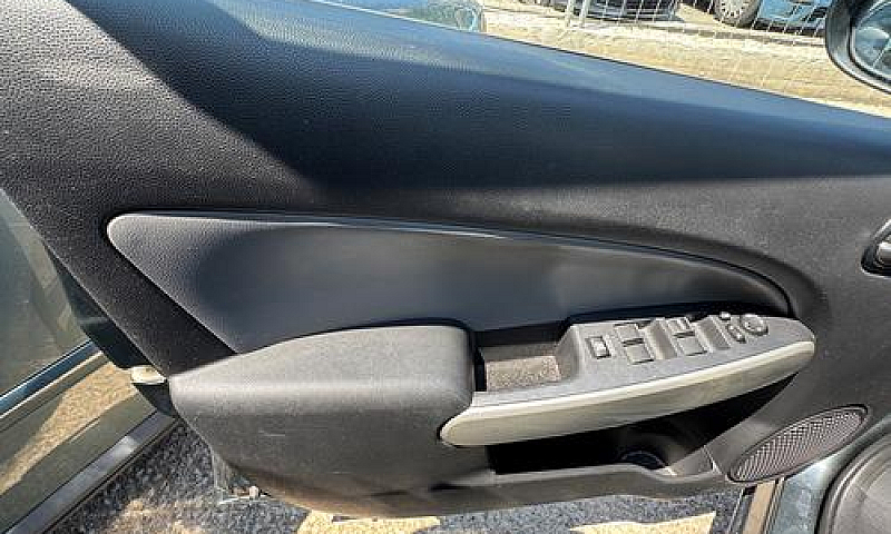 Mazda 2 Mazda2 1.3 1...