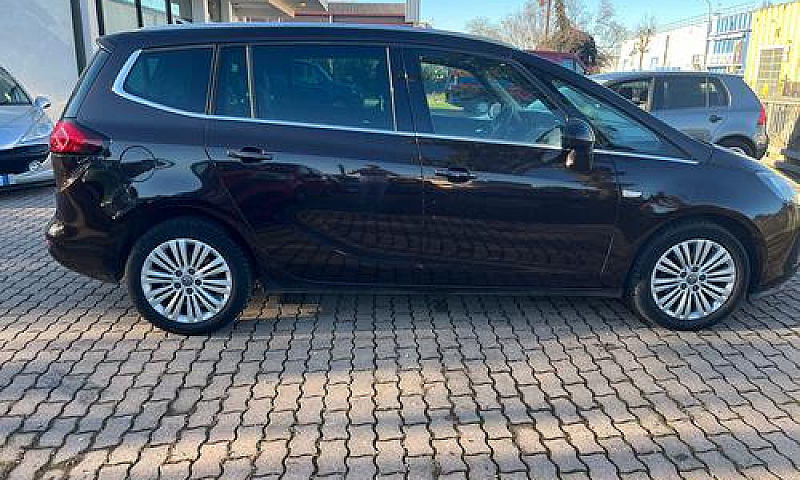 Opel Zafira Tourer O...