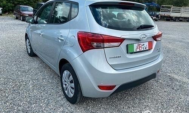 Hyundai Ix 20 1,4 D ...