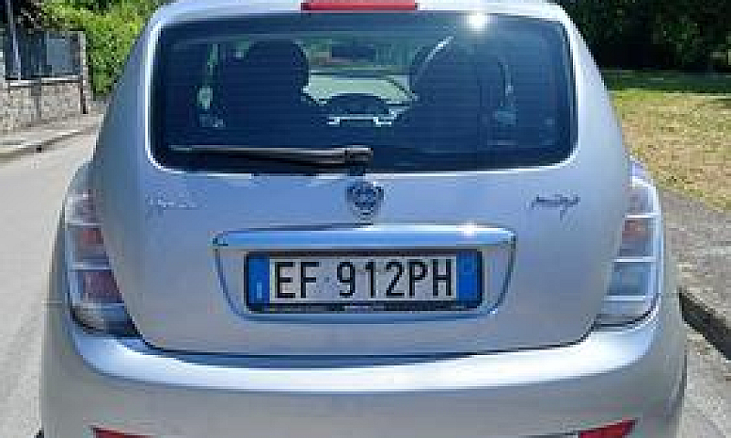 Lancia Ypsilon 1.3 M...