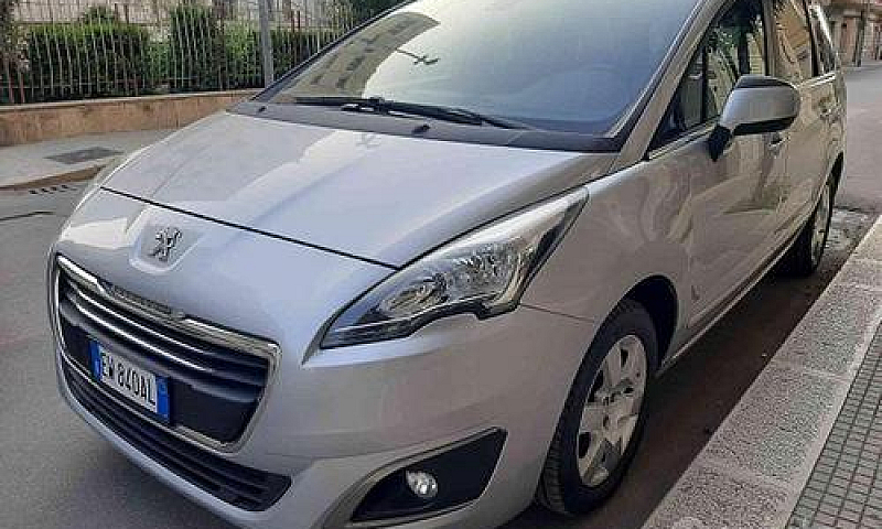 Peugeot 5008 1.6 Hdi...