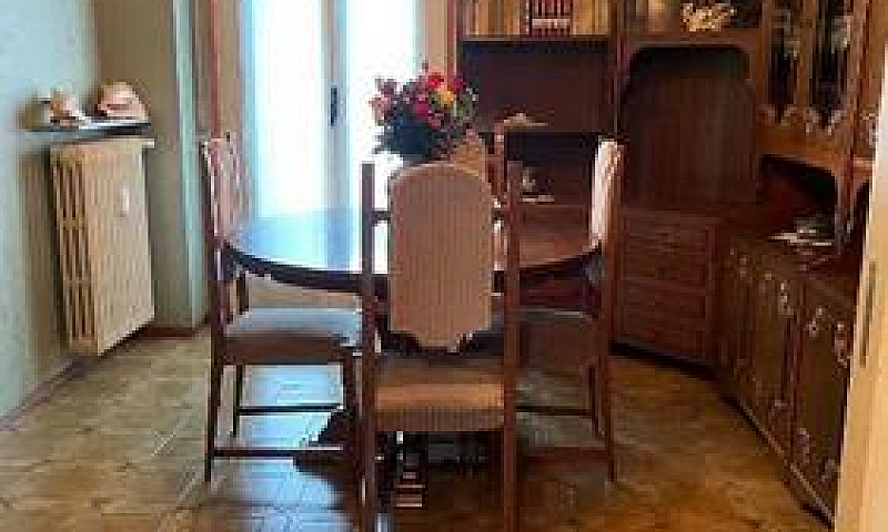 Trilocale Con Balcon...