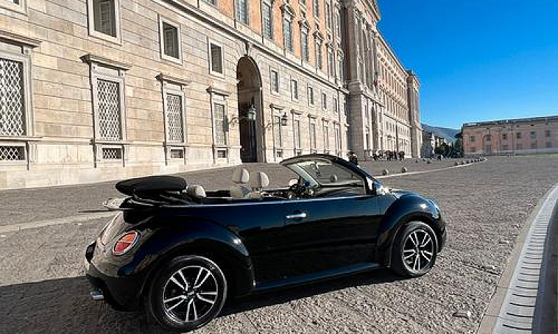 Volkswagen New Beetl...