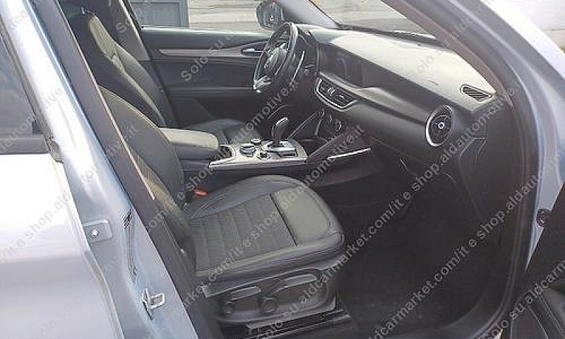 Alfa Romeo Stelvio 2...