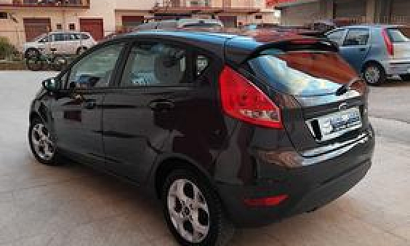 Ford Fiesta 1.4 5 Po...