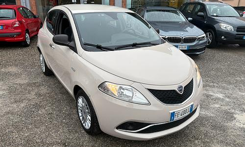 Lancia Ypsilon 1.2 G...