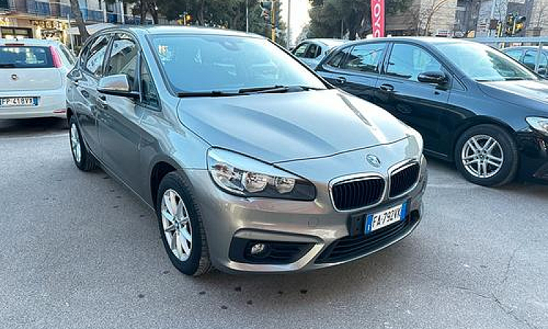 Bmw 218D Active Tour...