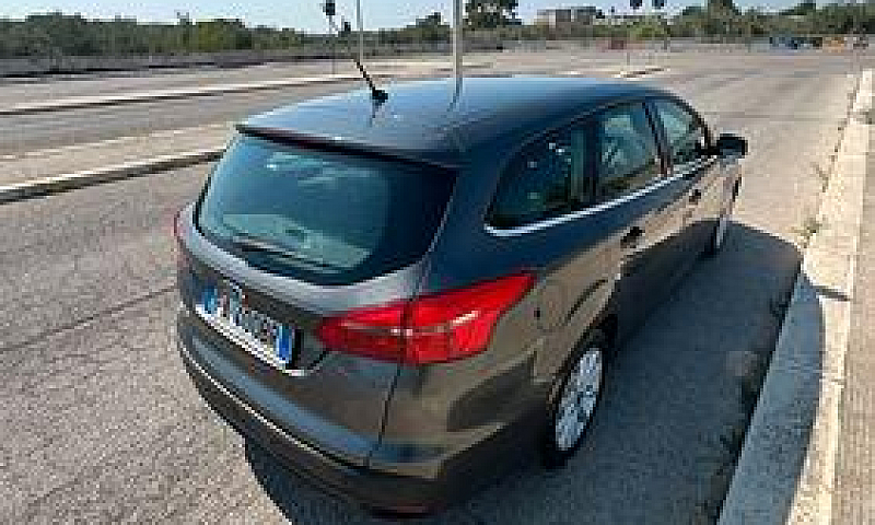 Ford Focus 1.5 Tdci ...