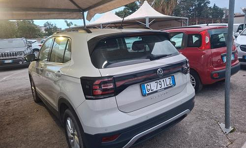 Volkswagen T-Cross 1...