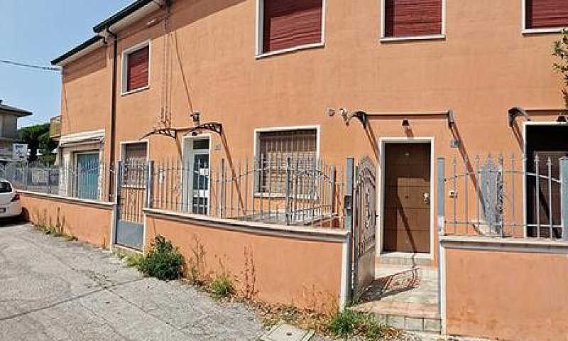 Appartamento Di Mq 1...