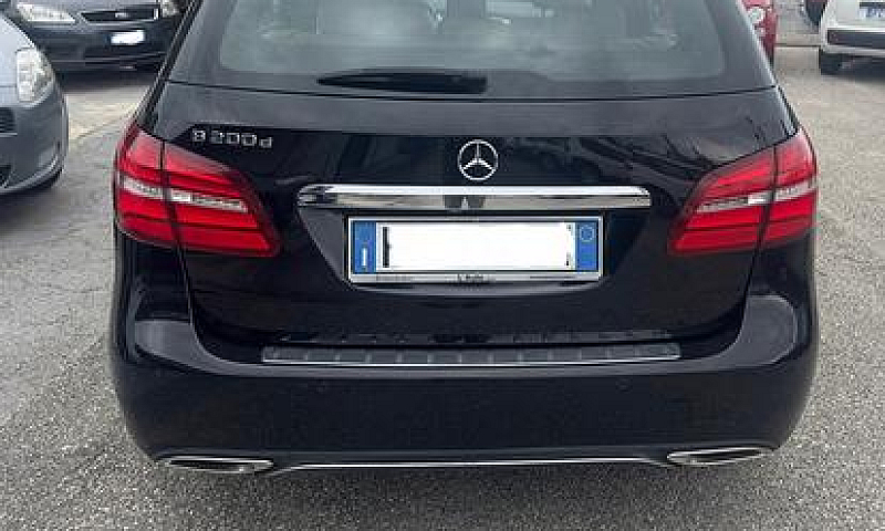 Mercedes-Benz B 200 ...