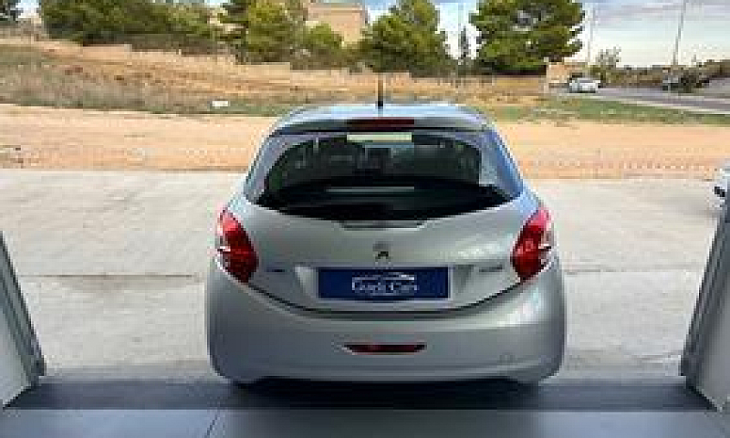 Peugeot 208 Bluehdi ...