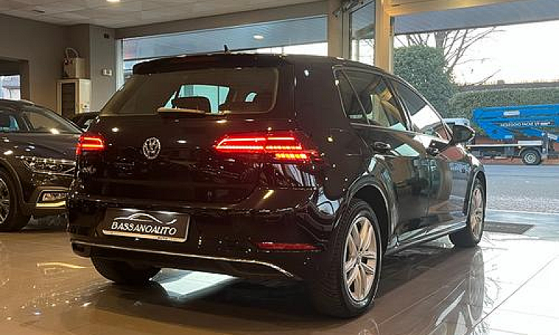 Volkswagen Golf 5P 1...