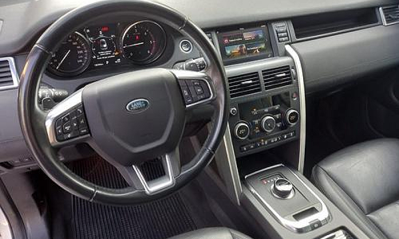 Land Rover Discovery...