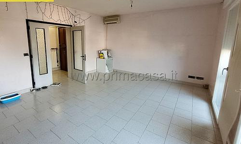 Appartamento Con 3 C...