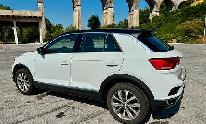 Volkswagen T-Roc 1.0...