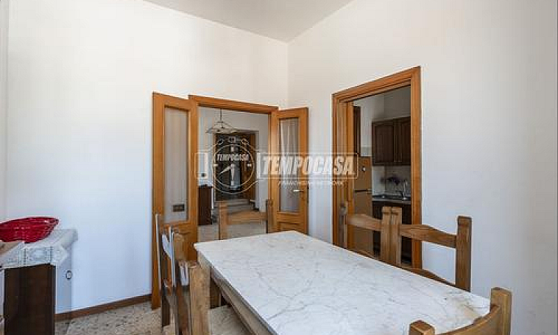 Ampio Quadrilocale C...