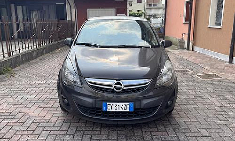 Opel Corsa 1.2 Benzi...