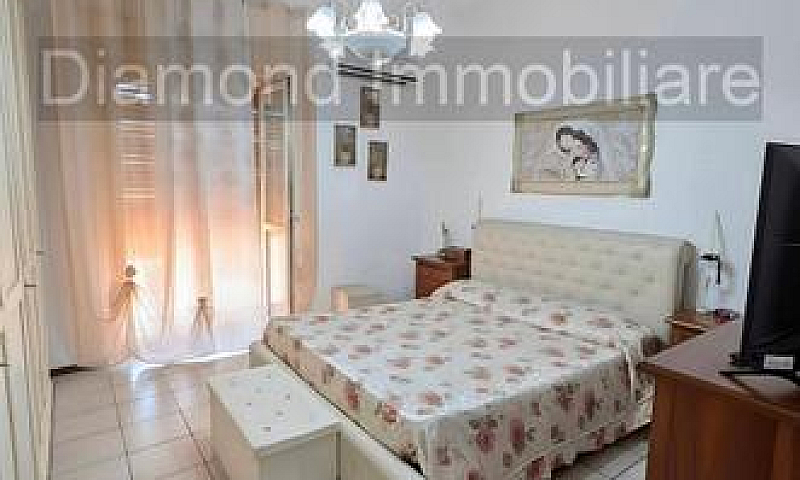 Appartamento Con Amp...