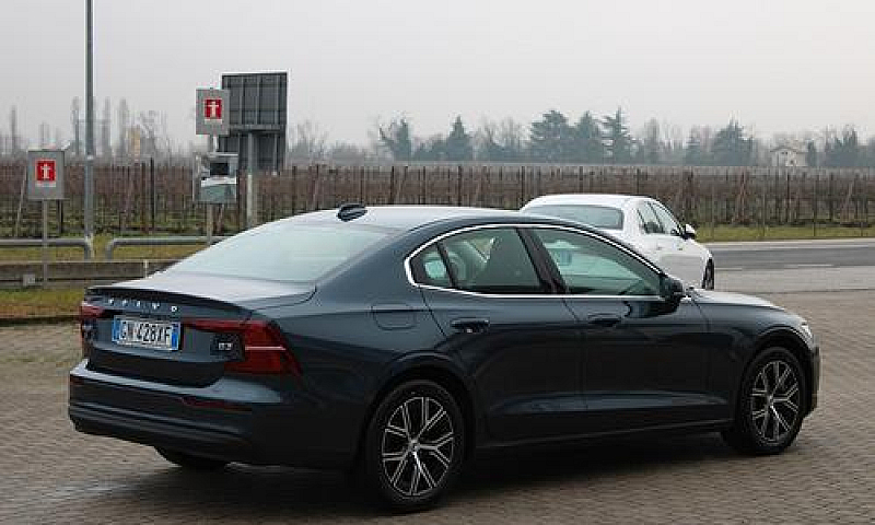 Volvo S60 2000 B3 16...