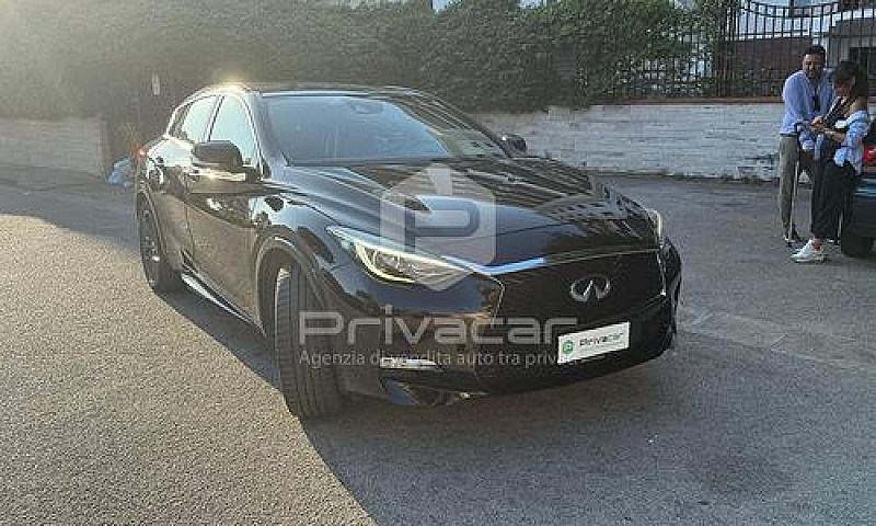 Infiniti Q30 1.5 Die...