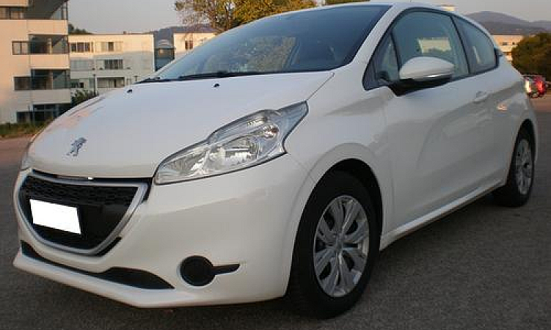 Peugeot 208 1.0, Bol...