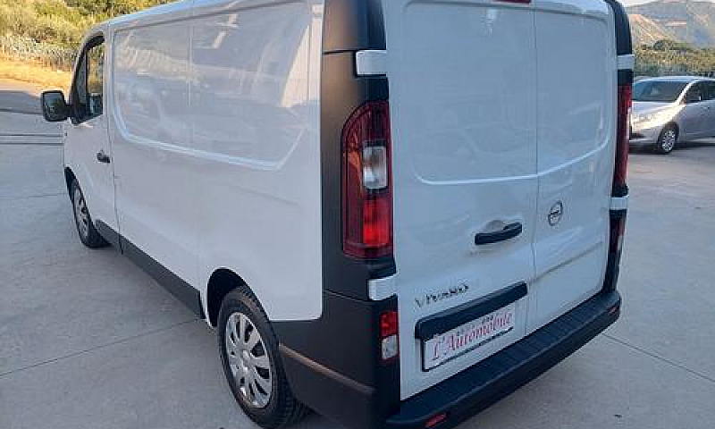 Opel Vivaro Furgone ...