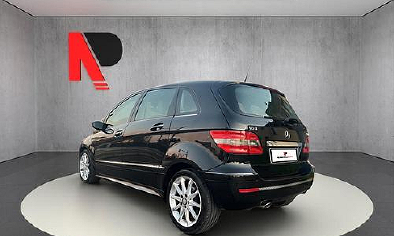 Mercedes-Benz B 180 ...