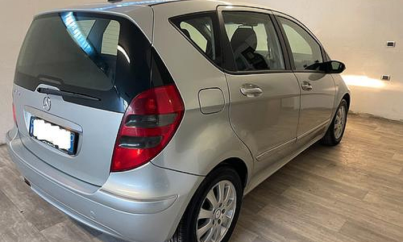 Mercedes-Benz A 180 ...