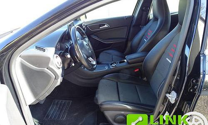 Mercedes-Benz A 200 ...