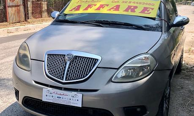 Lancia Ypsilon 1.3 M...