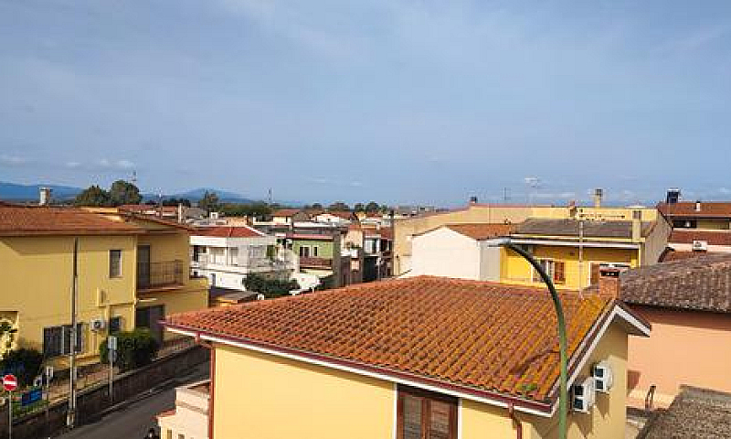 Appartamento E Local...