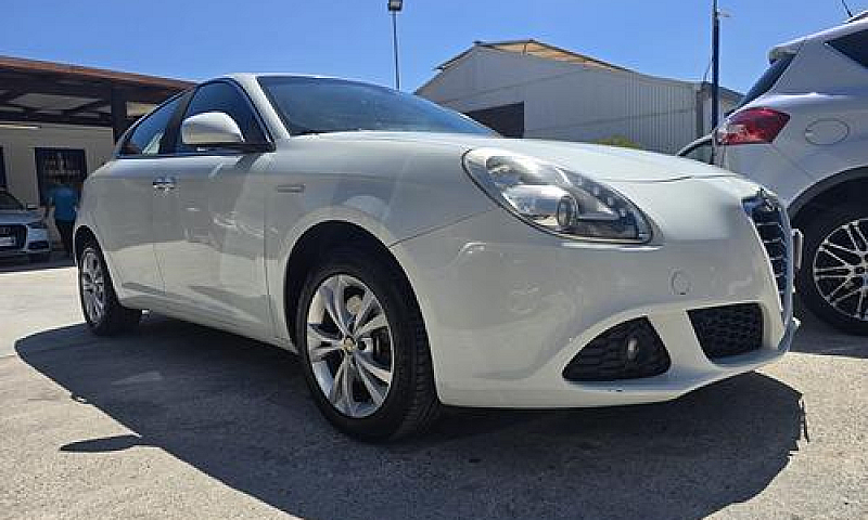 Alfa Romeo Giulietta...