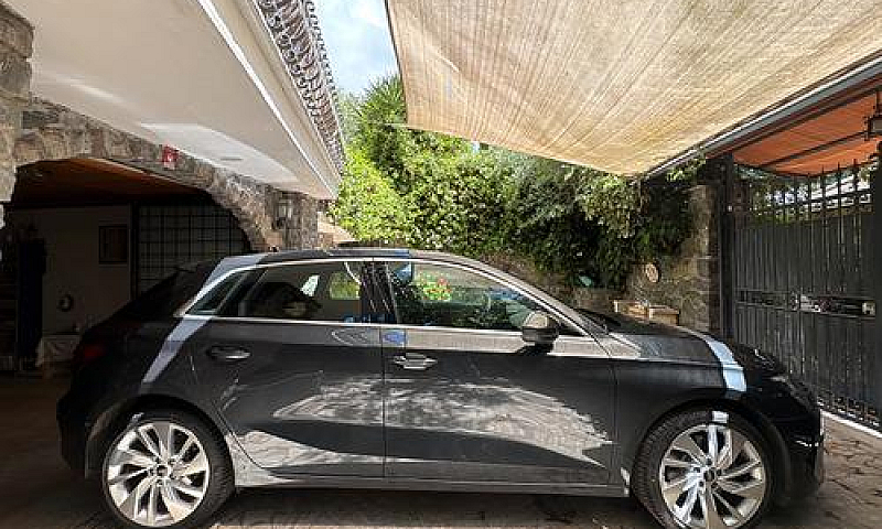 Audi A3 - 40Tfsi Bus...