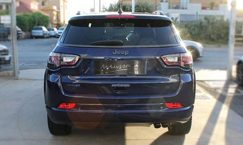 Jeep Compass 1.3 Tur...