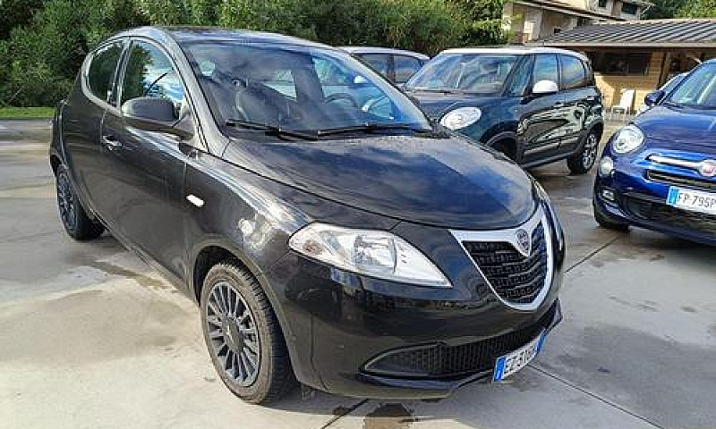 Lancia Ypsilon 1.2Gp...