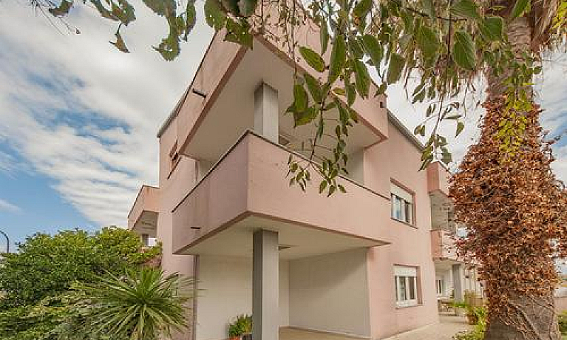 Villa Zona Borgata S...