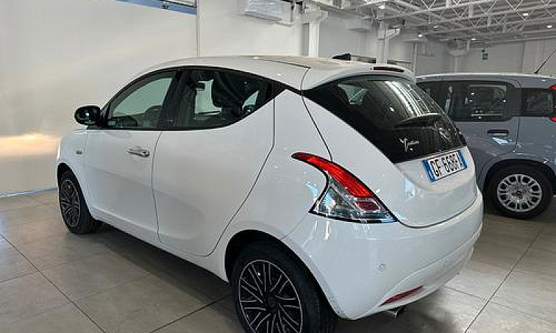 Lancia Ypsilon 1.0 F...