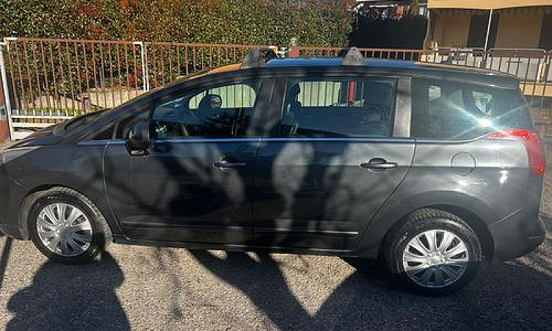 Peugeot 5008 1.6 Hdi...