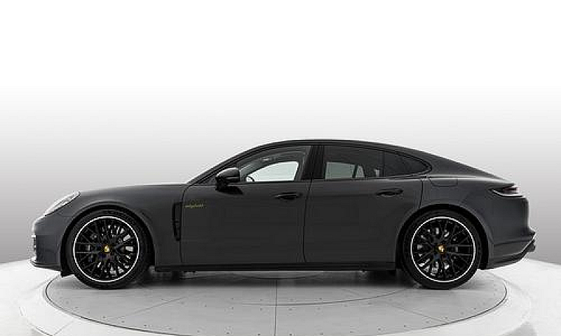 Porsche Panamera 2.9...