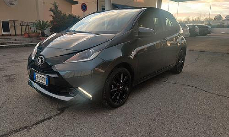 Toyota Aygo 1.0 5 Po...